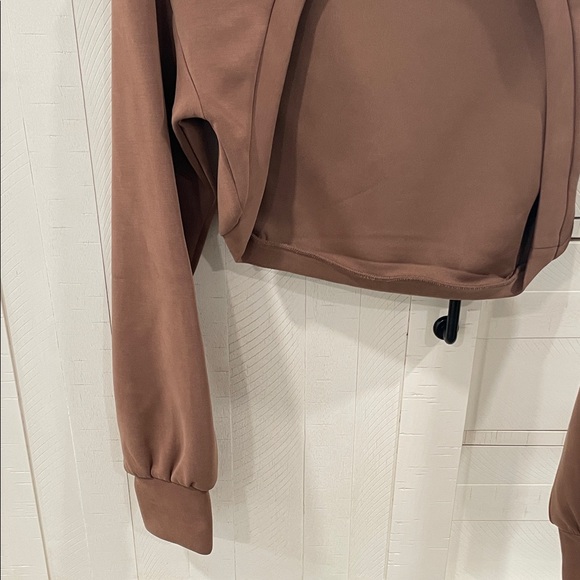 Buff Bunny Luxe Cropped Hoodie - Picture 3 of 6